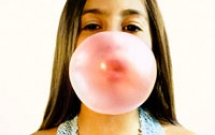 Nhai kẹo cao su (Chewing gum) có cho phép làm sạch răng?