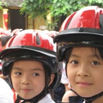 Mũ bảo hiểm cho bé