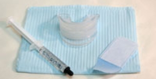 Tẩy trắng răng bằng thuốc tẩy trắng tại nhà