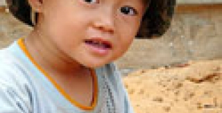 Có cần phải chăm sóc các răng sữa cho đến khi các răng này được thay thế