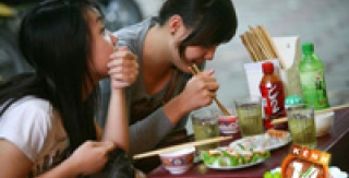Ăn vặt và thói quen chăm sóc răng miệng