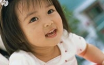 Sốt mọc răng hay sốt do viêm họng ?