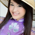 Răng trắng hơn nhờ... trang điểm