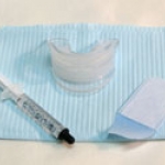 Tẩy trắng răng bằng thuốc tẩy trắng tại nhà