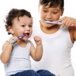 Chăm sóc răng ở trẻ bệnh tim