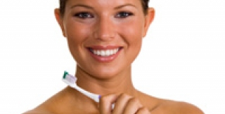 Tẩy trắng răng có  đẹp và an toàn?